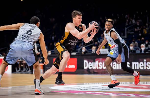 冲击双冠王 冲击双冠王